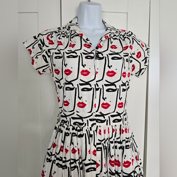 EUC Rare Bernie Dexter Joni Dress in Faces Art Print - Picture 2 of 10